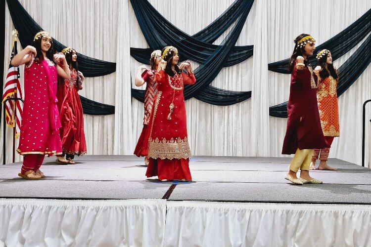 The Pakistani American Association of Tampa Bay's Independence Day celebration featured traditional dance performances.