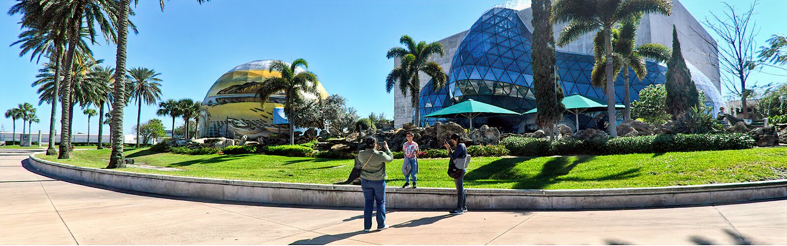 The Dali Museum, which celebrates the life and art of the surrealist artist Salvador Dali, provides a beautiful backdrop for a family picture on St. Pete’s waterfront.