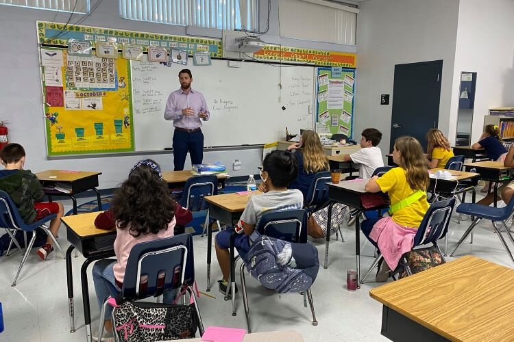 CEOs in Schools has volunteer CEOs and business leaders spend a full school day in a Hillsborough County Public Schools elementary school.