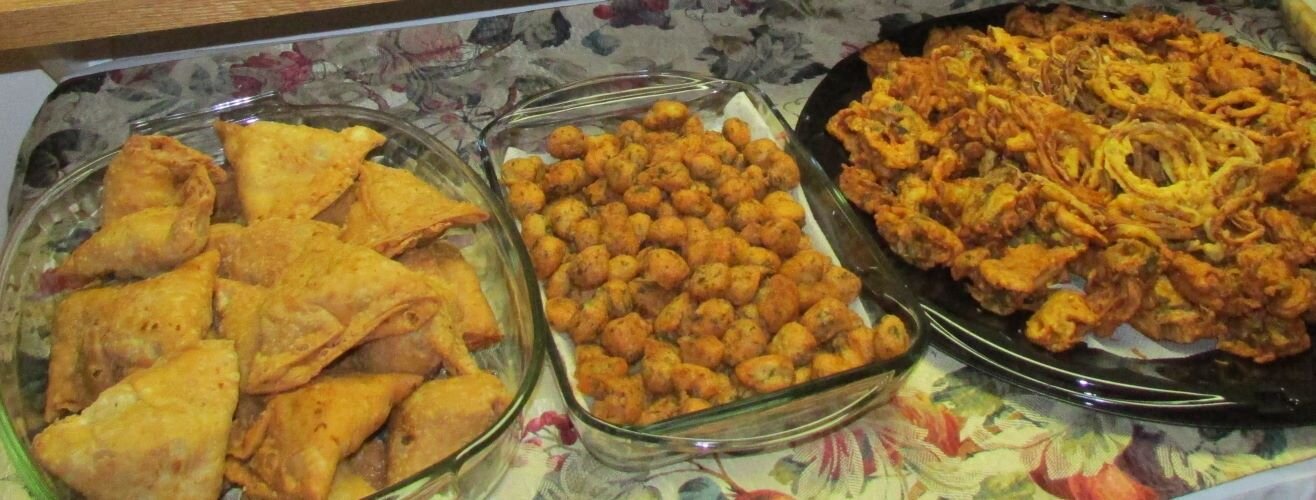  Samosas are a popular Pakistani snack, and a staple snack for Iftar - the meal to break the fast with. Along with Pakoras - fritters - deep fried, and oh so yummy.